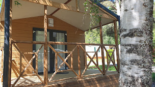 Photo n°14 de Camping Bois de Gravière à Besse-et-Saint-Anastaise (Agence de location de chalets)