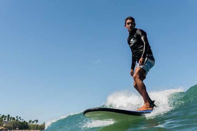 Blue Trailz Hostel & Surf Camp