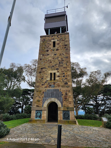 Eltham War Memorial Park Logo