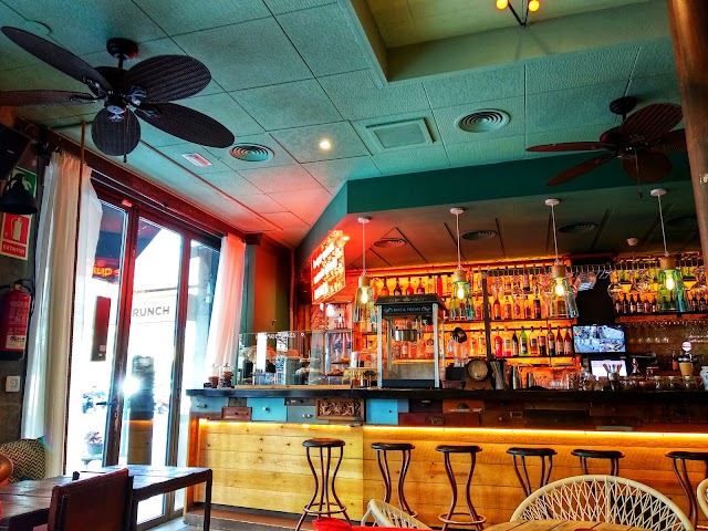 Alsur Café & Backdoor Bar