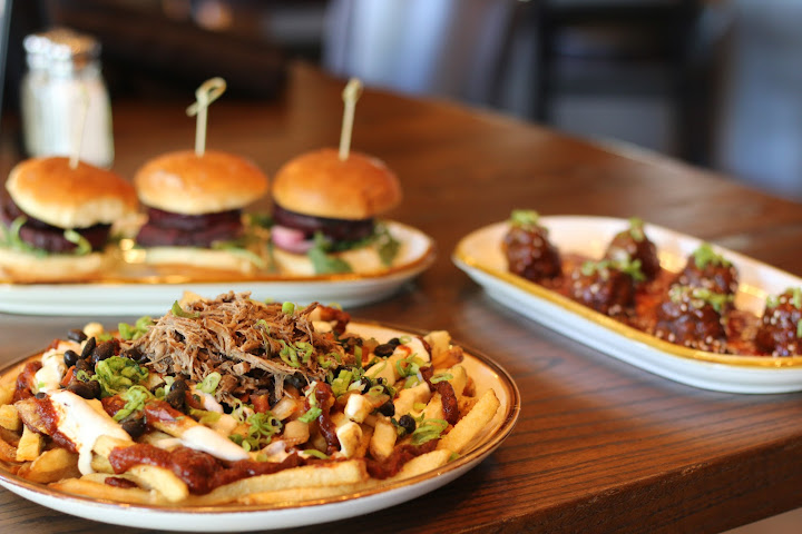 Tribeca Tavern by null