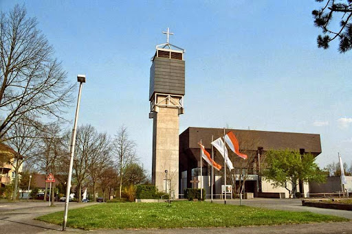 Zwölf Apostel Kirche