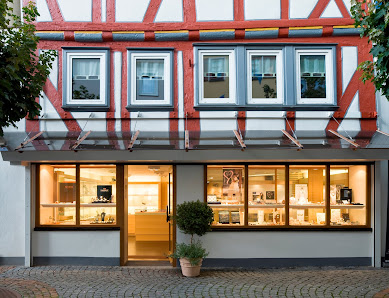 Gerhard Bredy Inh. Peter Bredy e.K. Hauptstraße 59, 35683 Dillenburg, Deutschland