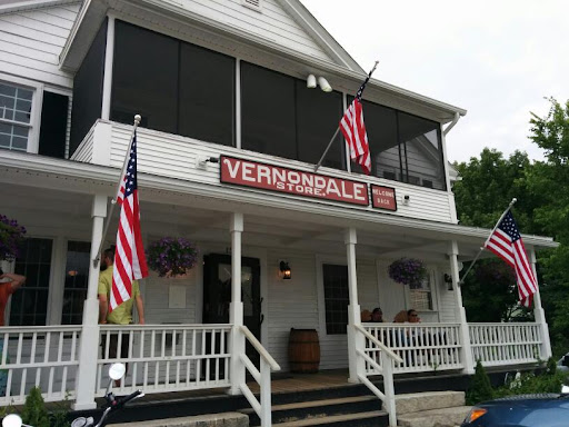 Vernondale Store Logo