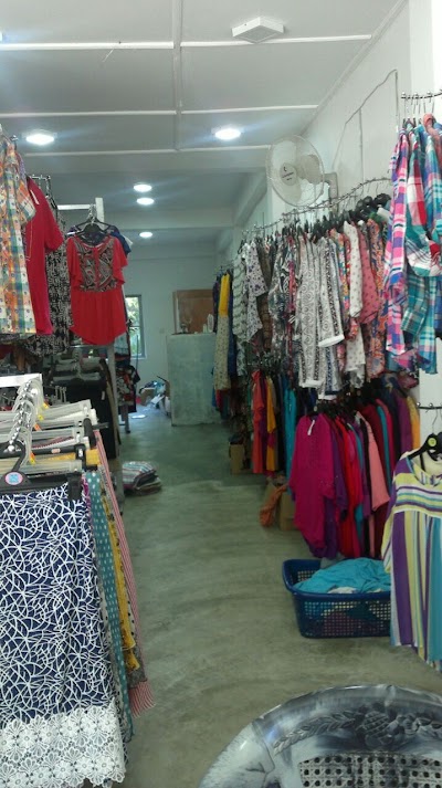 Photos of New Lees Fashion