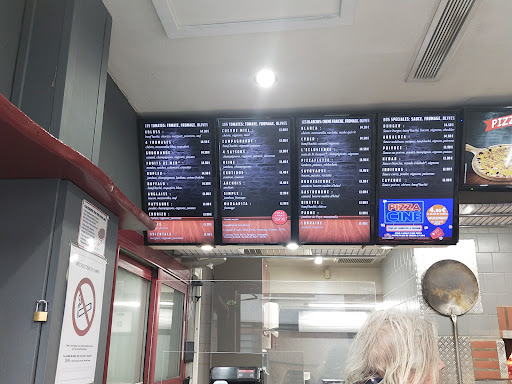 Photo 2 - Pizzeria De L'écluse - Au feu de bois / Distributeur de pizza 24h/24 7j/7