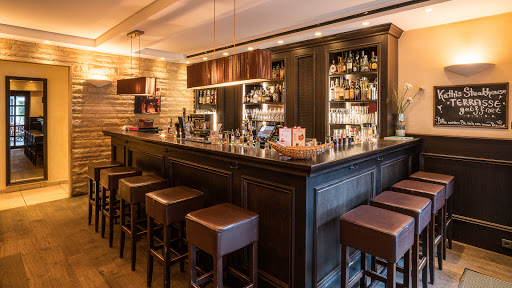 Maxi's Bar - Visual