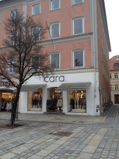Cara Modehaus - Visual