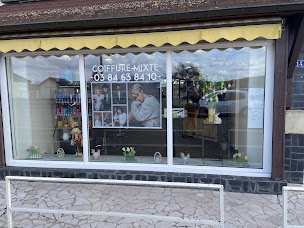 Photo n°1 de Changer D'hair à Saint-Germain (Salon de coiffure)