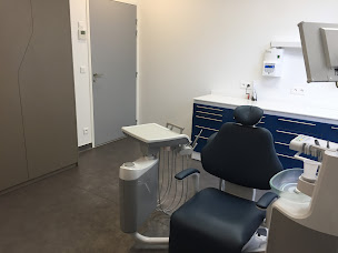 Photo n°16 de Docteurs Madar et Associés - Dentiste Clichy à Clichy (Dentiste)