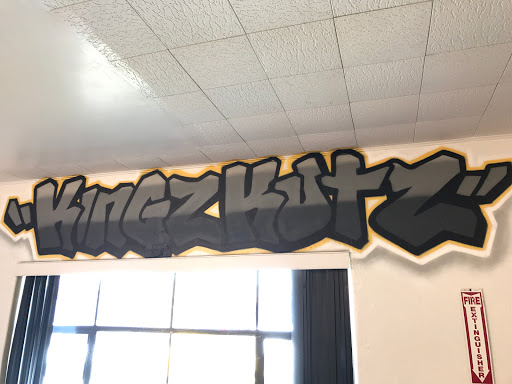 Kingz Kutz BarberShop Gallery - United States