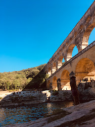 Photo n°20 de Provence by Flore à Les Angles (Agence de visites touristiques)