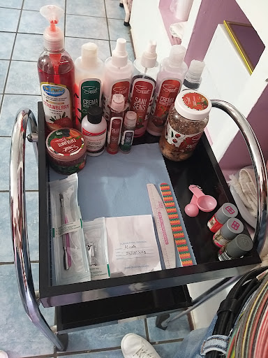 Rcasalí Nails & Beauty Salon - Thumbnail