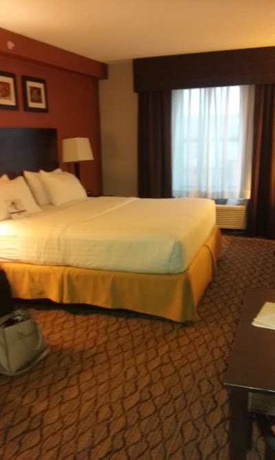 Photos of Holiday Inn Express Hotel & Suites Danbury - I-84