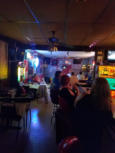 Foxy's Restaurant and Lounge