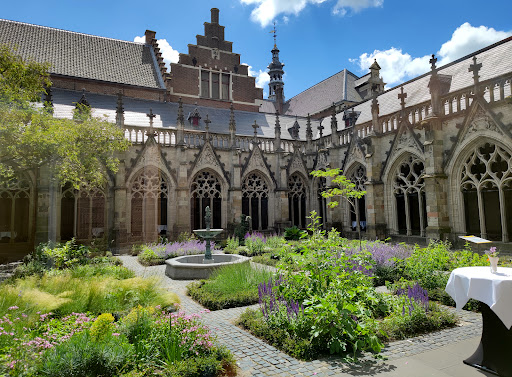 Pandhof van de Dom