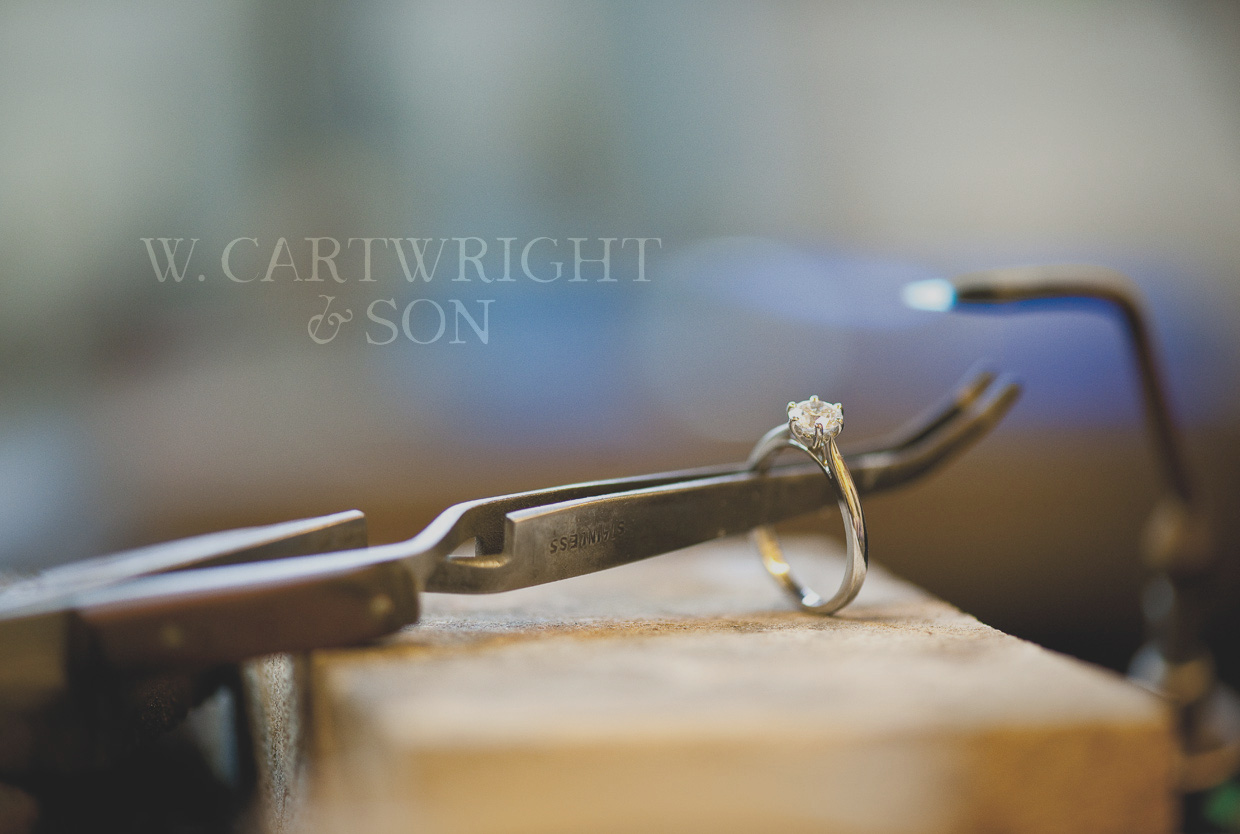 W Cartwright & Son - Jewellery - photo 1