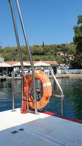water taxi - Μηχανιώνα