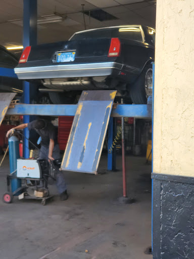 Moore's Discount Muffler & Auto Repair Gallery - United States