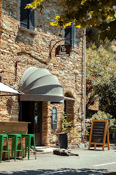 Photo n°66 de L'Auberge du Chat qui Pêche Restaurant et Chambres à Canari (Cave à vins)