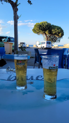 Blue's Drinks&Food Logo