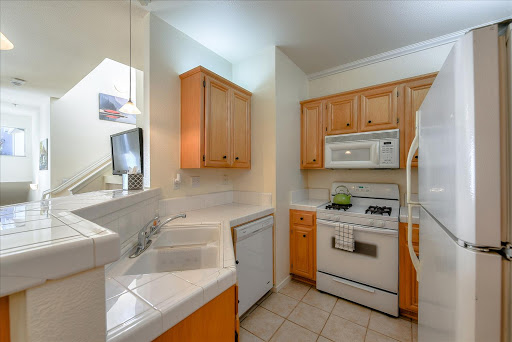 Cindy Dominguez - Real Estate Service - Thumbnail