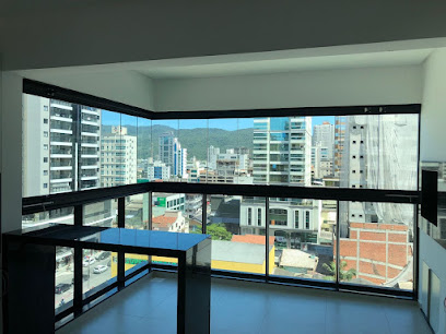 F A Glass - Fechamento de sacada