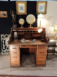 Photo n°13 de La Grande Maison Antiquités Brocante Romain Roussel Achat-Vente à La Vôge-les-Bains (Magasin d'antiquités)