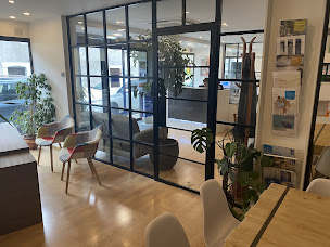 Photo n°3 de Allianz Assurance FERNEY VOLTAIRE - Thibaud VALETTE à Ferney-Voltaire (Compagnie d'assurance moto)