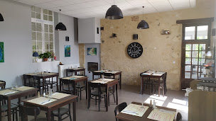 Photo n°4 de Bar - Restaurant La Source à Saint-Aigny (Bar)