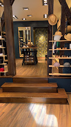 Photo n°12 de Gustave Concept Store à Tours (Magasin de matériel Hi-Fi)