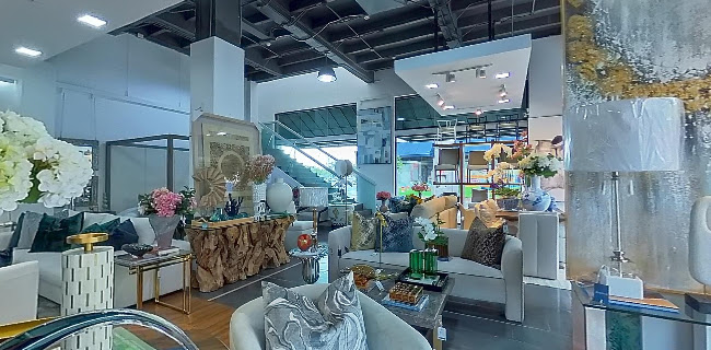Plaza Navona, B105, Av. Samborondón, Guayaquil 092302