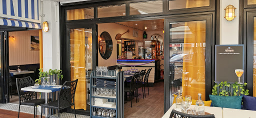 Photo 10 - Twist Diner Café
