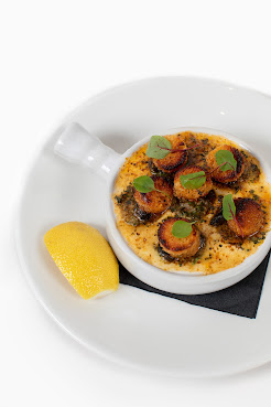 Brasserie Fouquet's New York by null