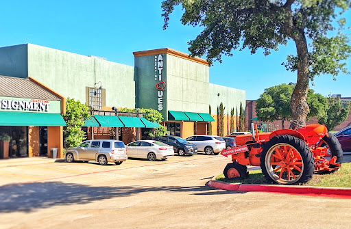 Grapevine Antique Market