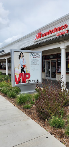 Leesburg Outlet Mall - Thumbnail