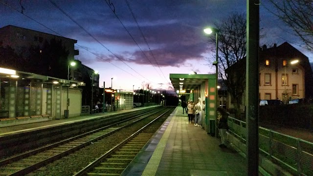 Bonames Mitte