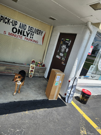 RYNOs Skateboard Shop Company