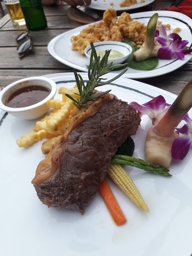 Galanga Restaurant & Grill