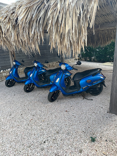 Macho Scooters Bonaire - Thumbnail