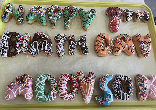 Riley Donuts - Visual