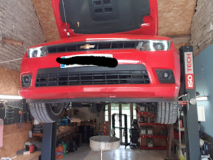 Photo n°3 de Paroy-sur-Tholon à Paroy-sur-Tholon (Garage automobile)