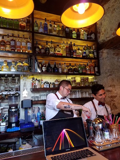 Photos of El Bar&oacute;n