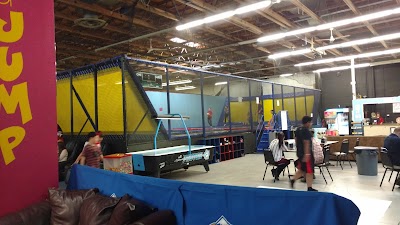 House of Jump Trampoline Park