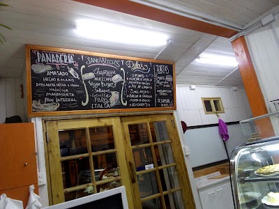 Photos of Nuez Caf&eacute;