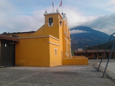 Photos of Iglesia y Plaza Central
