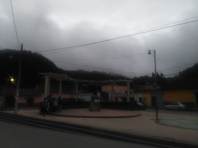 Photos of a Simon Bol&iacute;var Park