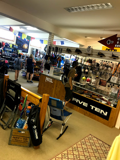 Lahout's - The North Face & Patagonia Summit Shop - Thumbnail