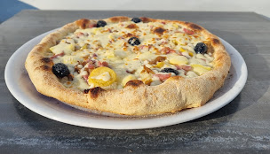 Photo n°19 de Distributeur de pizzas Pizza di Napoli à Saint-Martin-de-Crau (Pizzas à emporter)