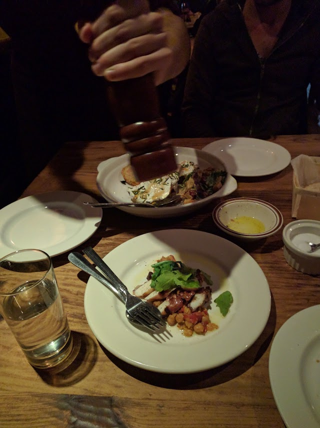 A Tavola Trattoria